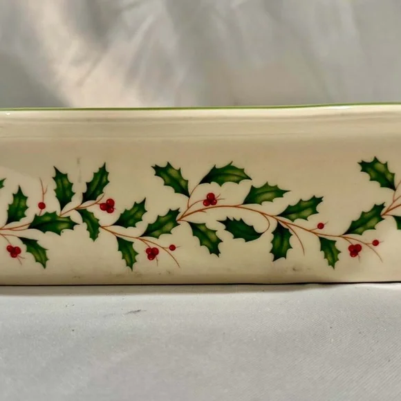 Vintage Lenox Holiday Holly Berry Christmas Casserole Pan Serving Dish Bakeware